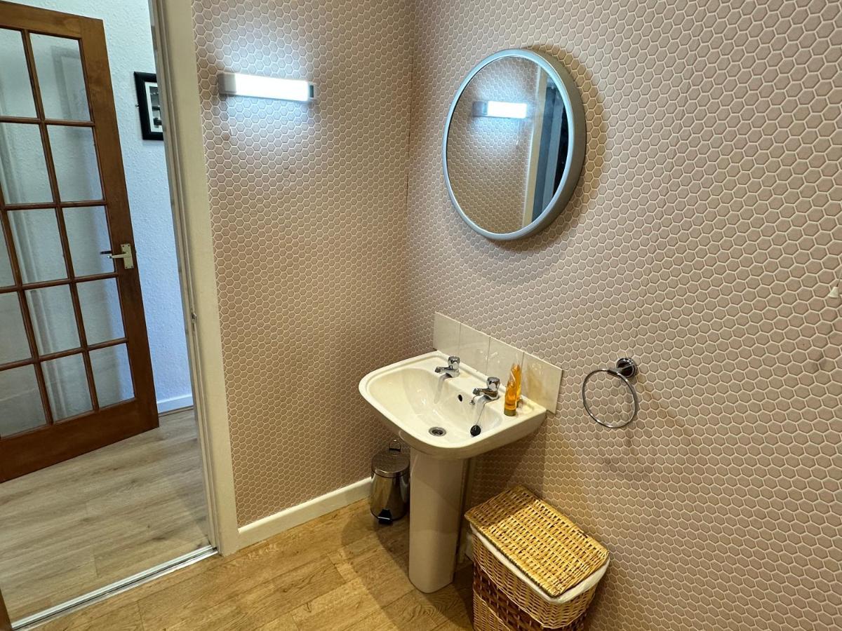 Spacious One Bedroom Apartment In Central Location Lytham St Annes Luaran gambar